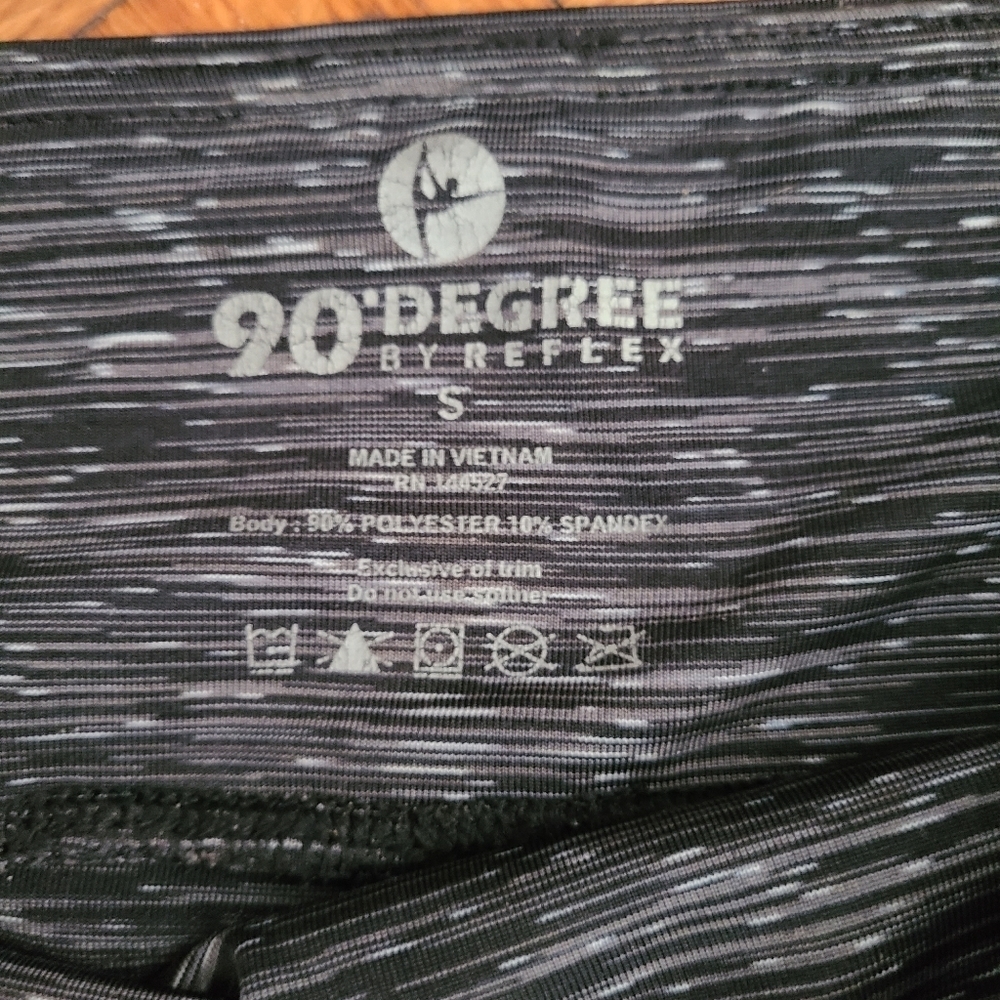 90 degrees by reflex work out leggings Hp 🔥🔥🔥 - Picture 2 of 3